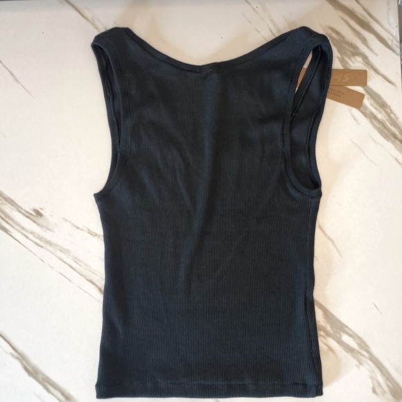 SKIMS Ribbed Tank Sz Small in Onyx NWT - Picture 5 of 5